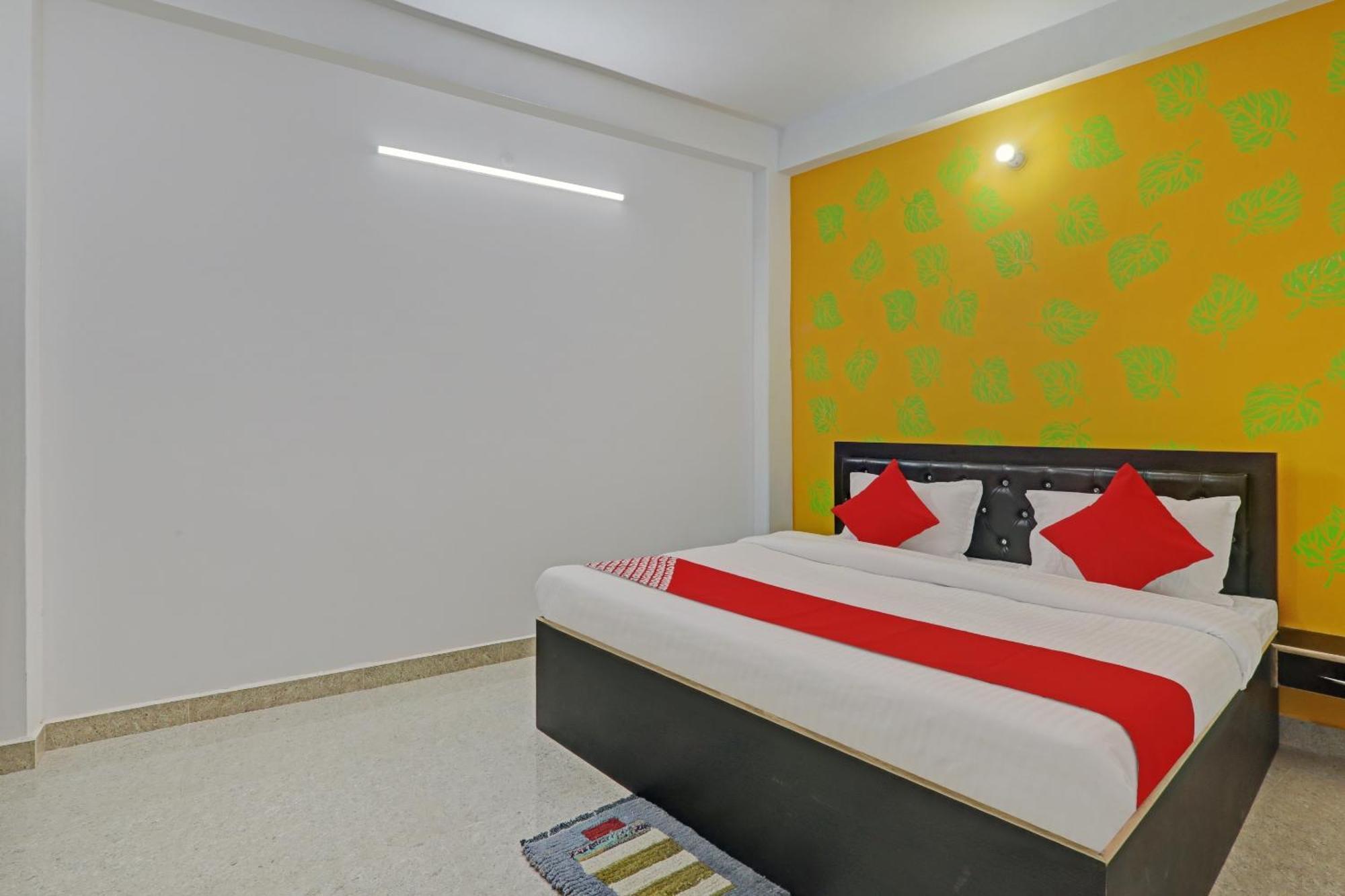 Hotel O Sparrow Nest Варанаси Экстерьер фото
